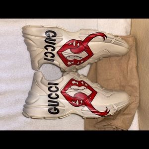 Gucci Mens Rhyton Sneaker with mouth print
